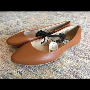 New women’s flats